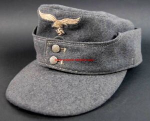 LW/ Gorra de Campo M43 de "1944" con "RBNr"